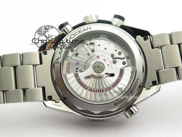 0715 UrbanChic Master Chronometer 45mm SS JHF Black Dial On SS Bracelet A 8248